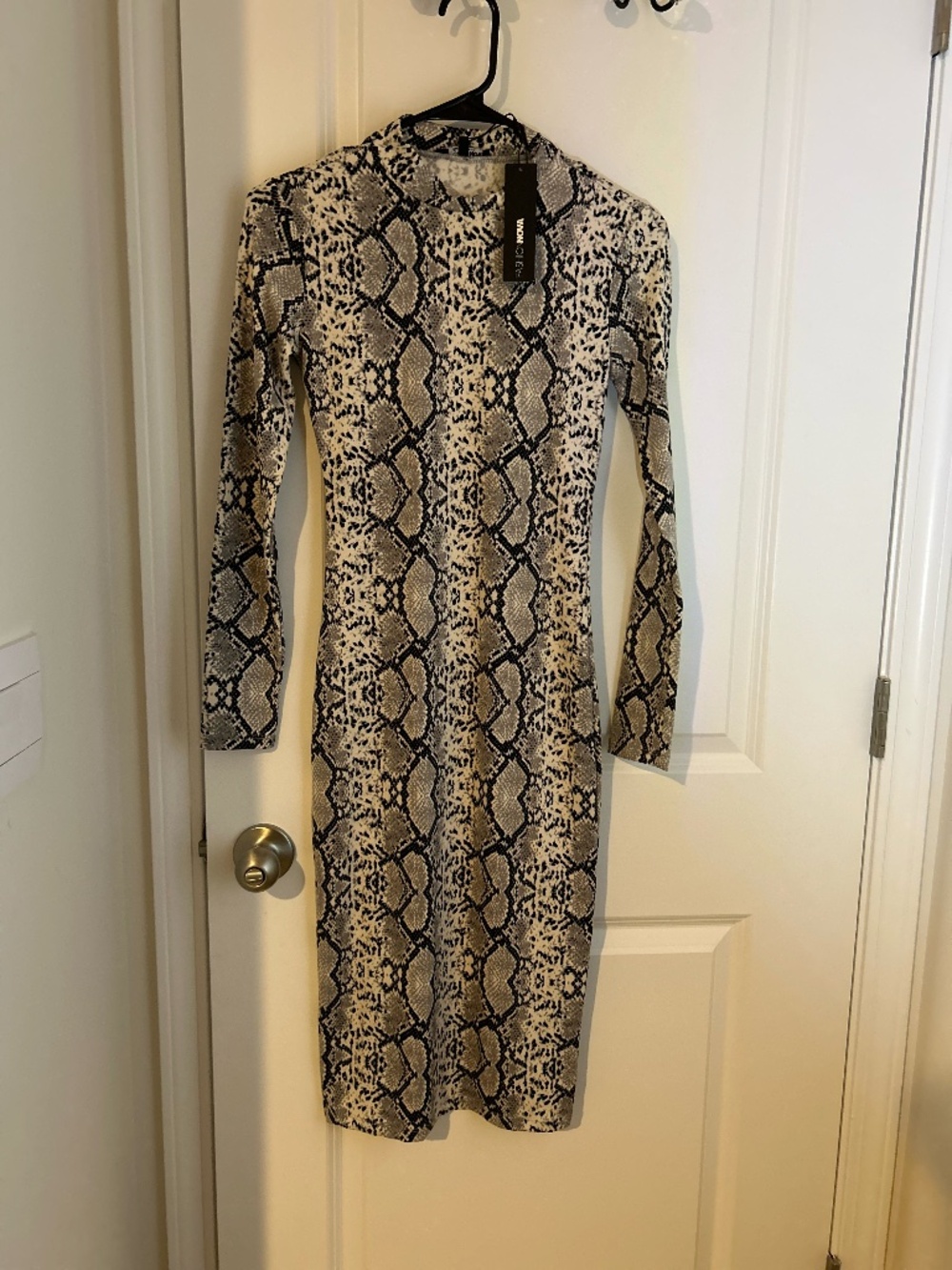 Fashion Nova Snake Print Long Sleeve Bodycon Dress - Size Small NWT